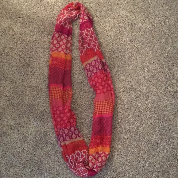 Infinity scarf - Picture 2 of 3